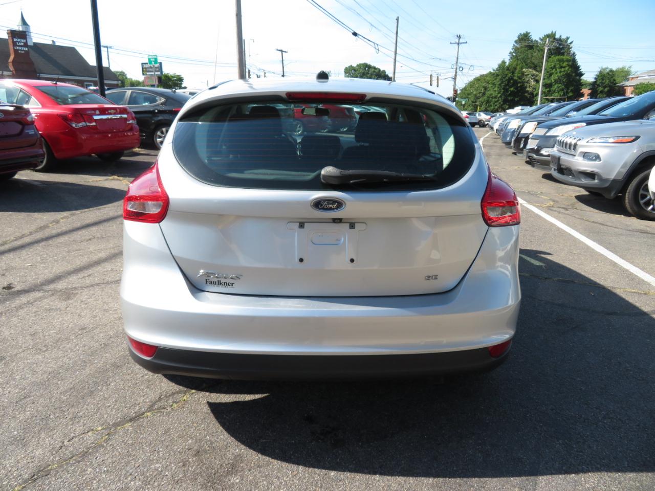 Ford Focus SE Hatch 2015