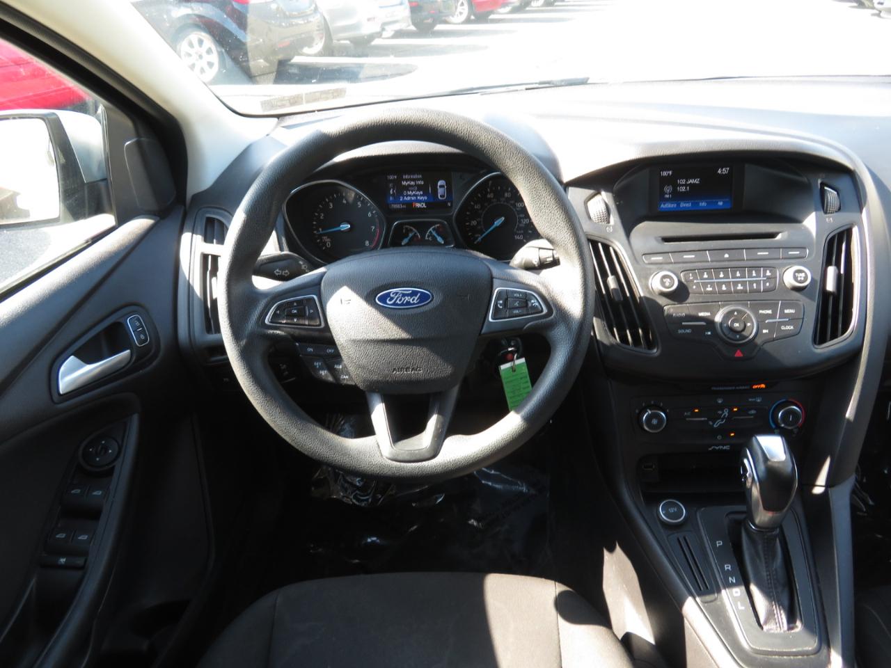 Ford Focus SE Hatch 2015