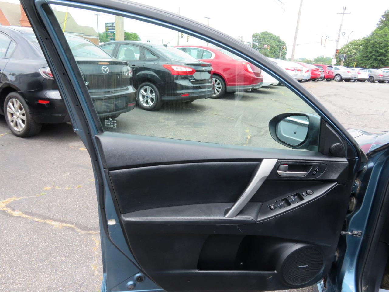 Mazda MAZDA3 s Grand Touring 5-Door 2010