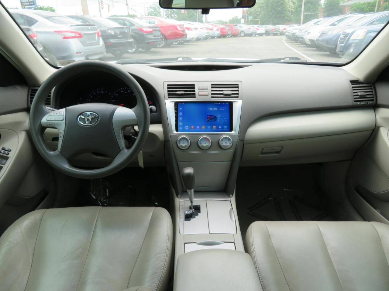 Toyota Camry LE 6-Spd MT 2011
