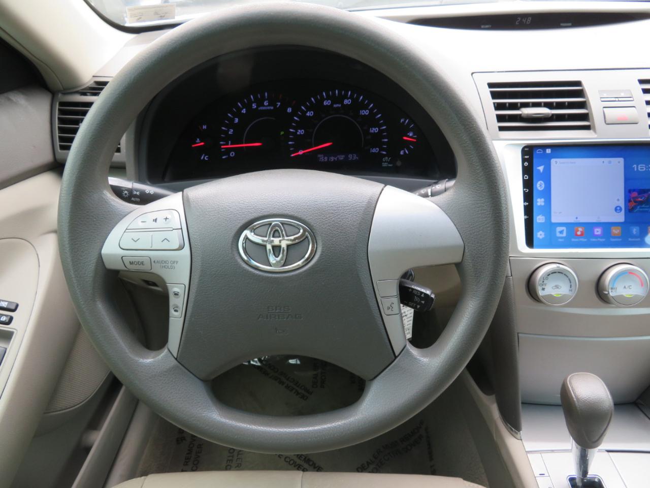 Toyota Camry LE 6-Spd MT 2011