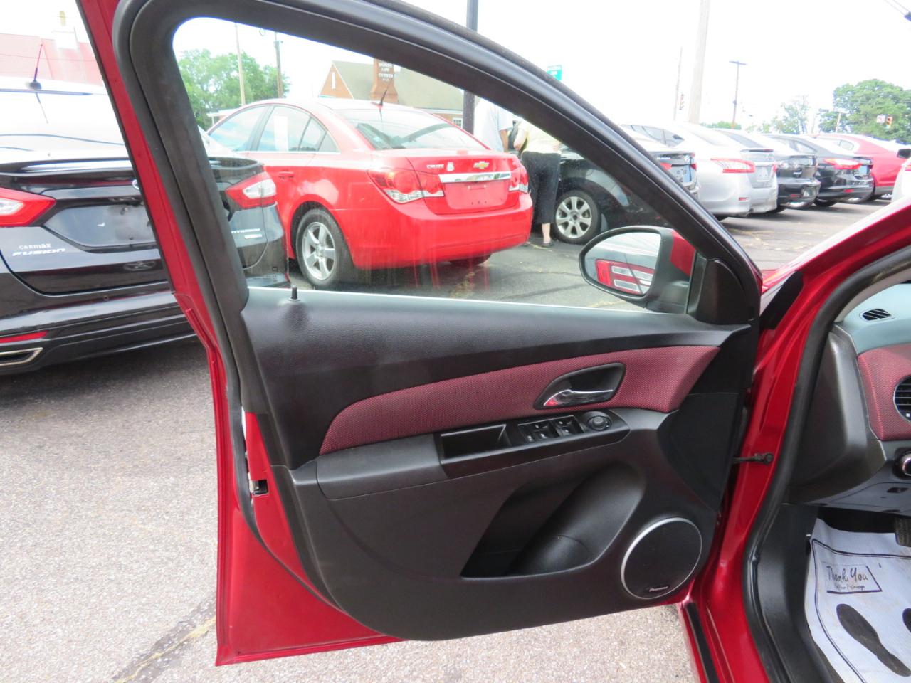 Chevrolet Cruze 1LT 2012