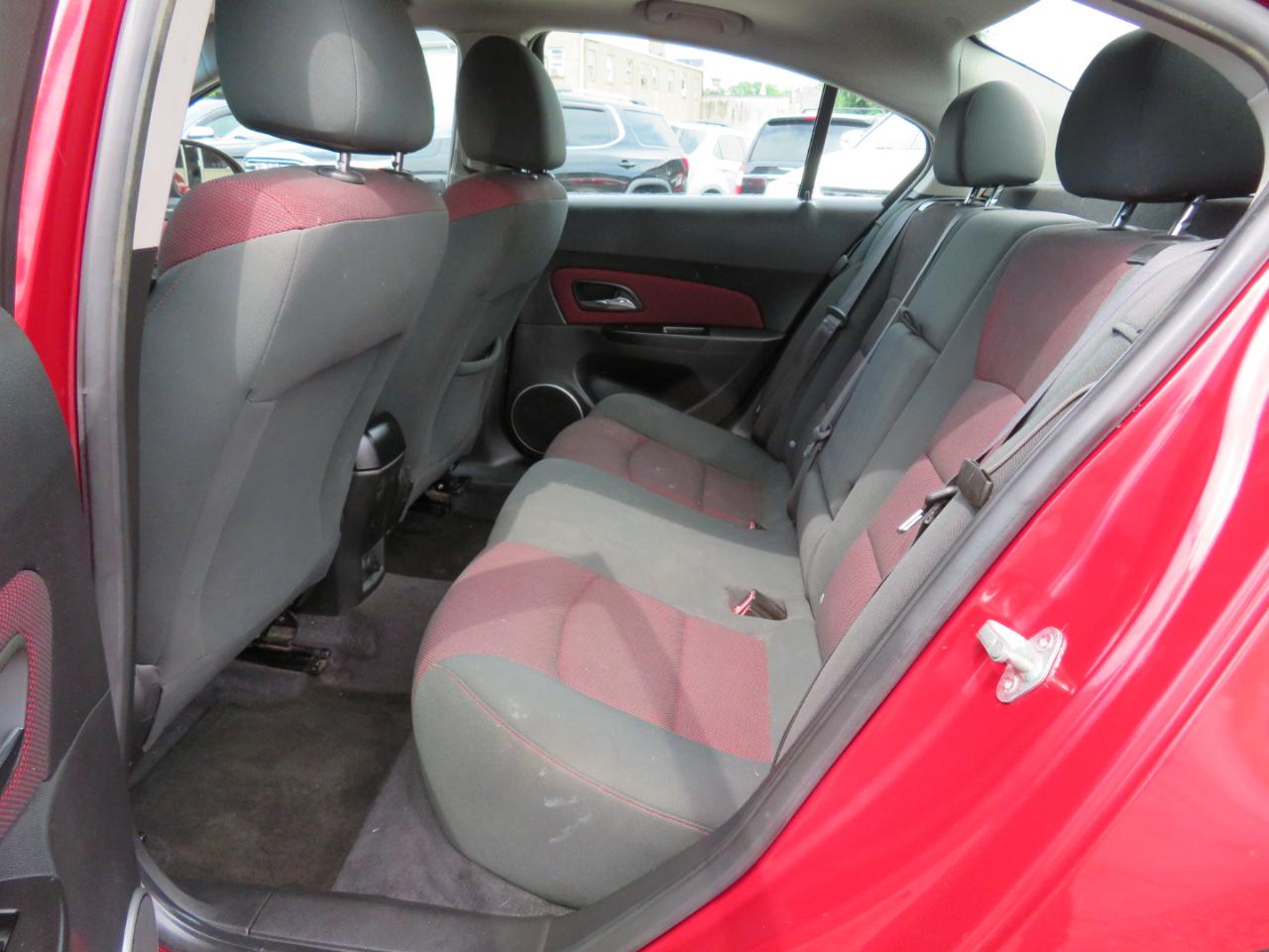 Chevrolet Cruze 1LT 2012