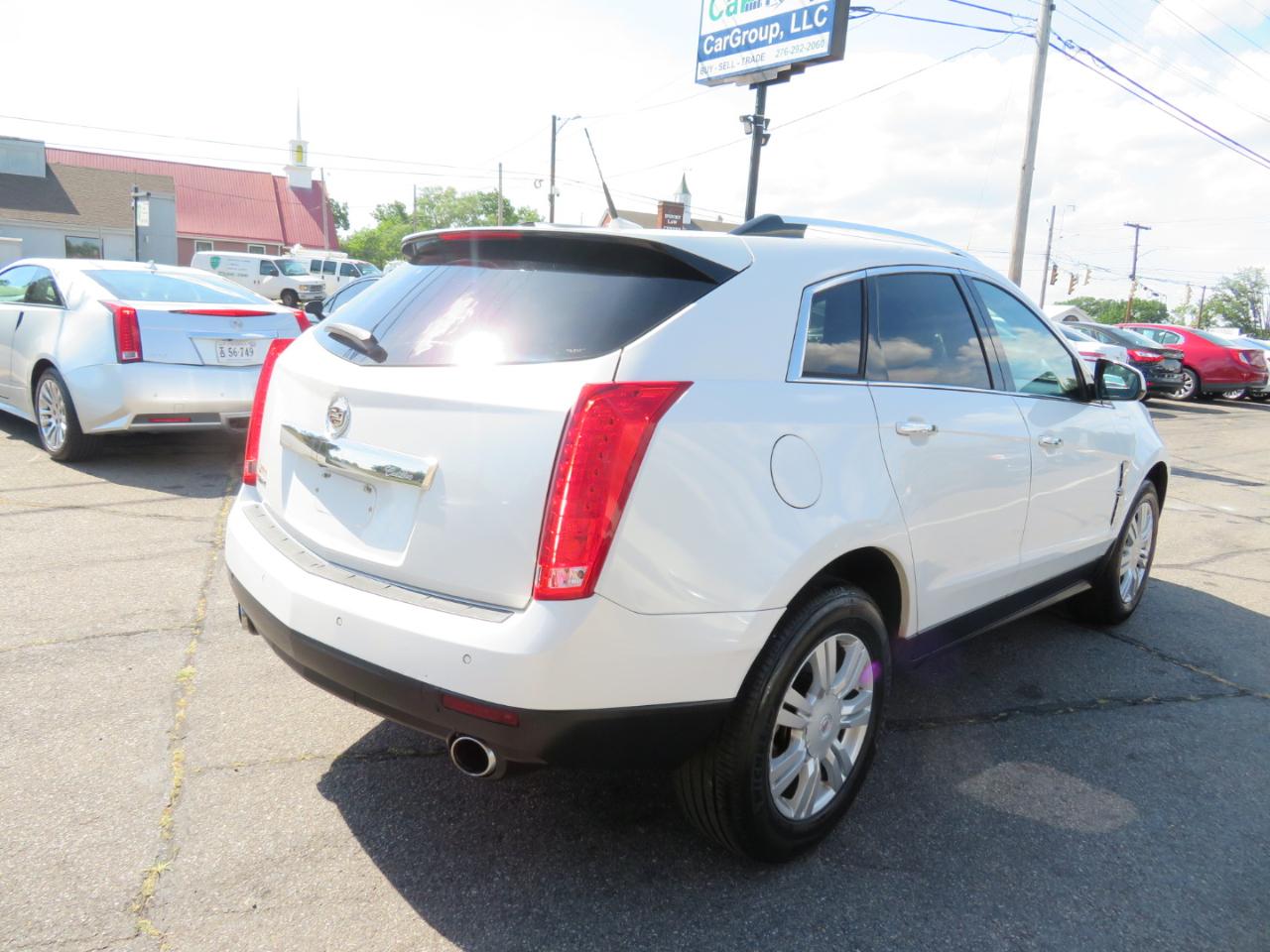 Cadillac SRX Luxury Collection 2011