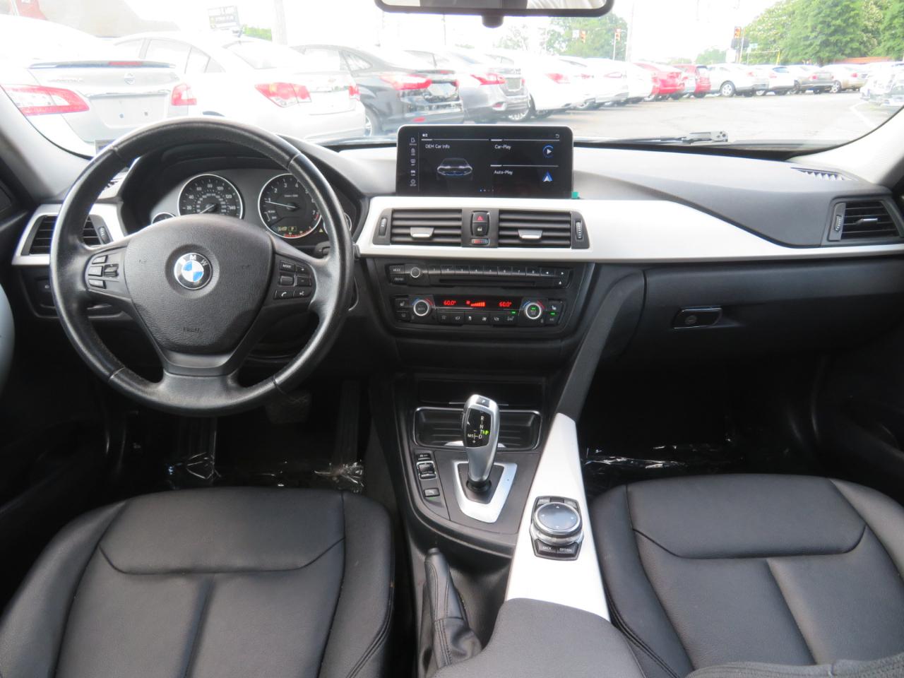 BMW 3-Series 320i Sedan 2014