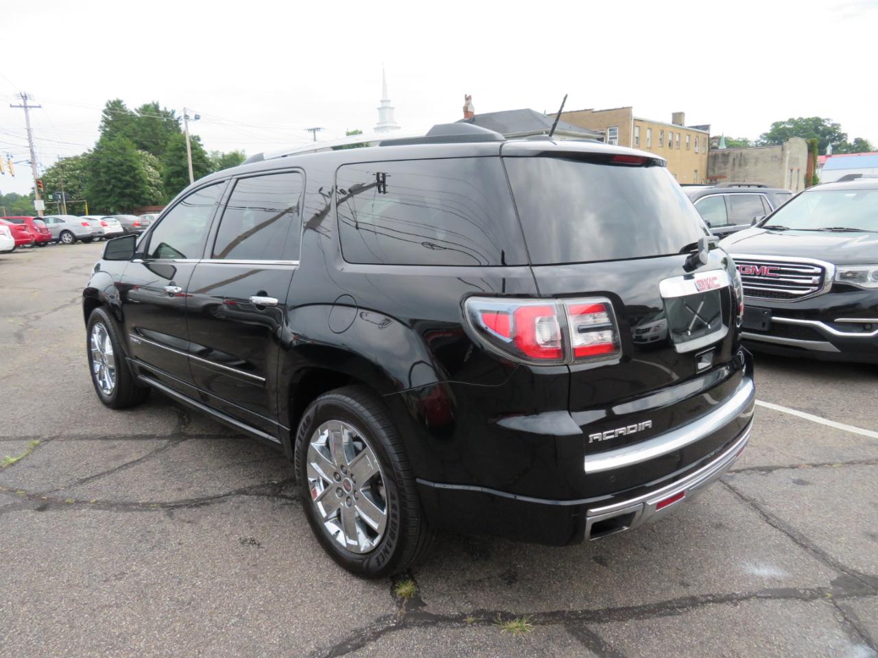 GMC Acadia Denali AWD 2016