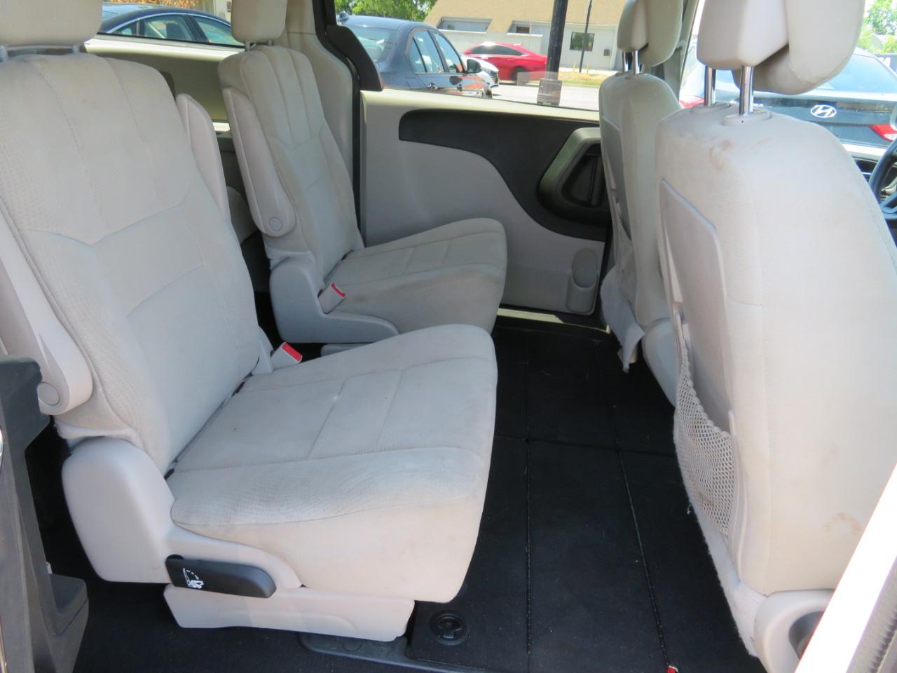 Dodge Grand Caravan SE 2013