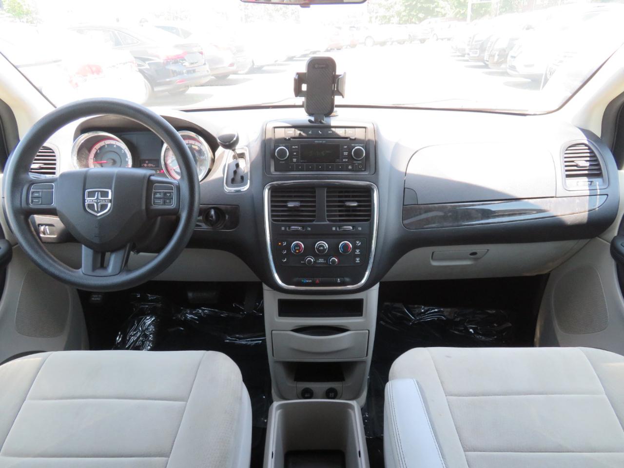 Dodge Grand Caravan SE 2013