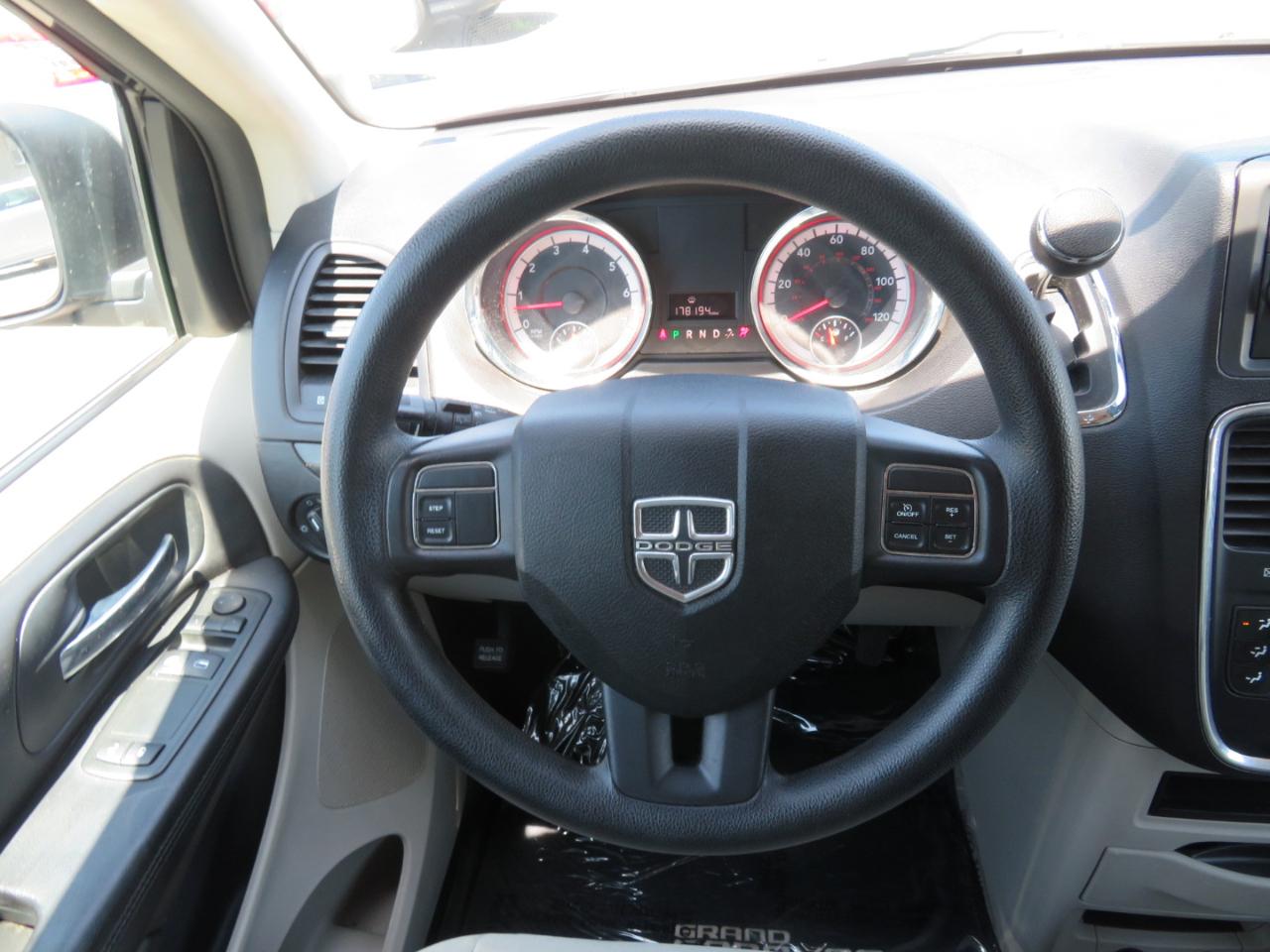 Dodge Grand Caravan SE 2013