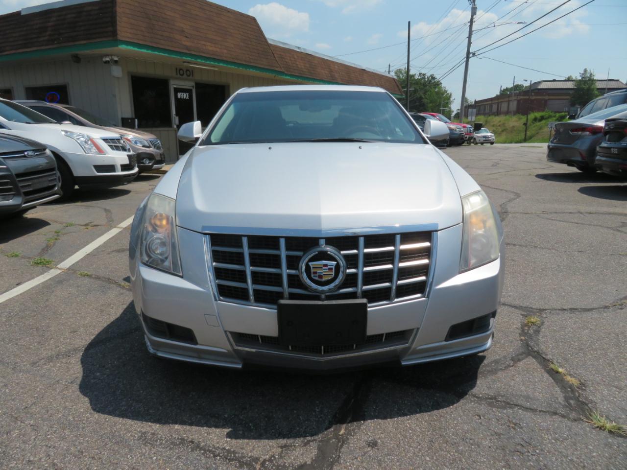 Cadillac CTS 3.0L Luxury AWD 2011