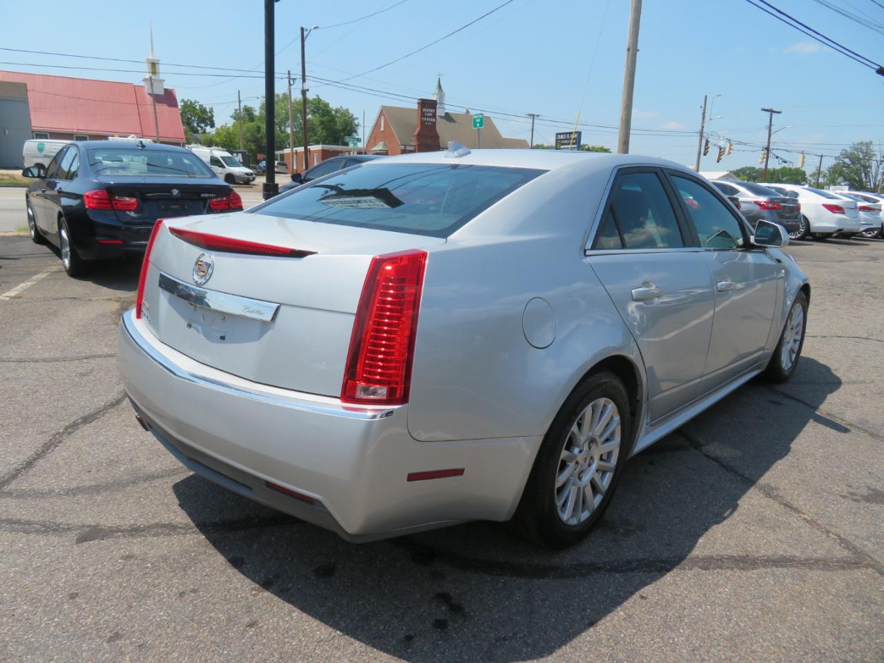 Cadillac CTS 3.0L Luxury AWD 2011