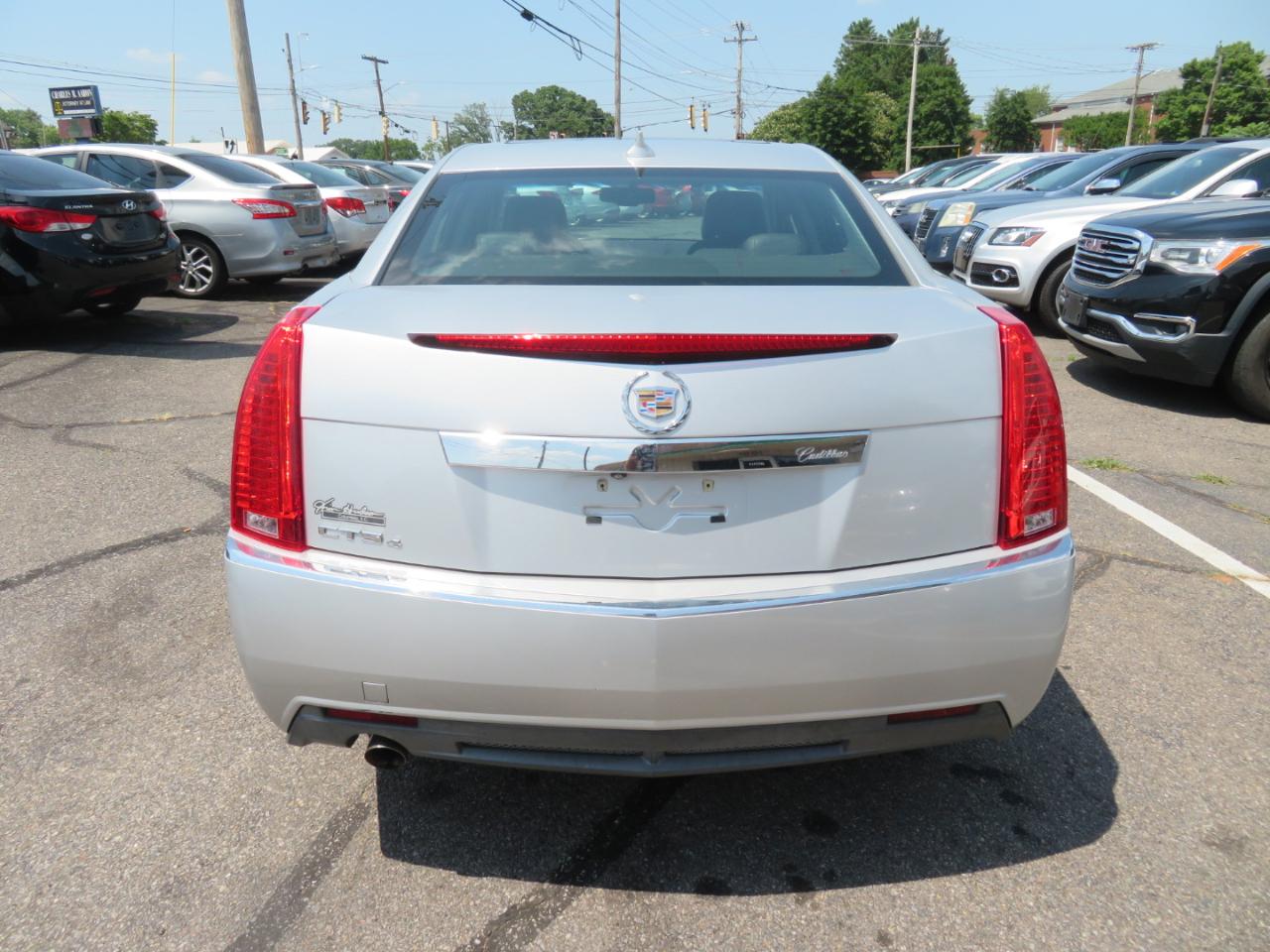 Cadillac CTS 3.0L Luxury AWD 2011