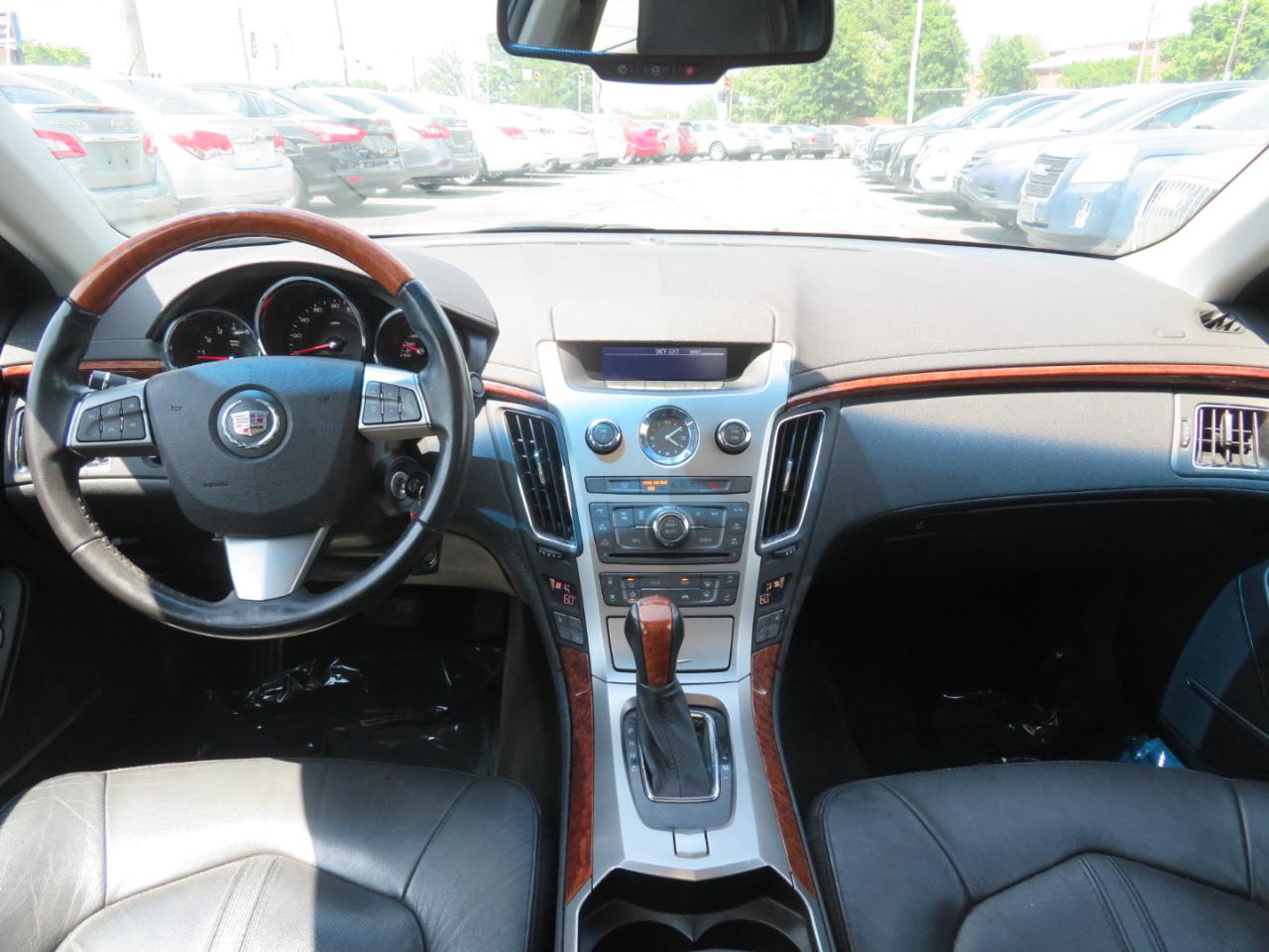 Cadillac CTS 3.0L Luxury AWD 2011
