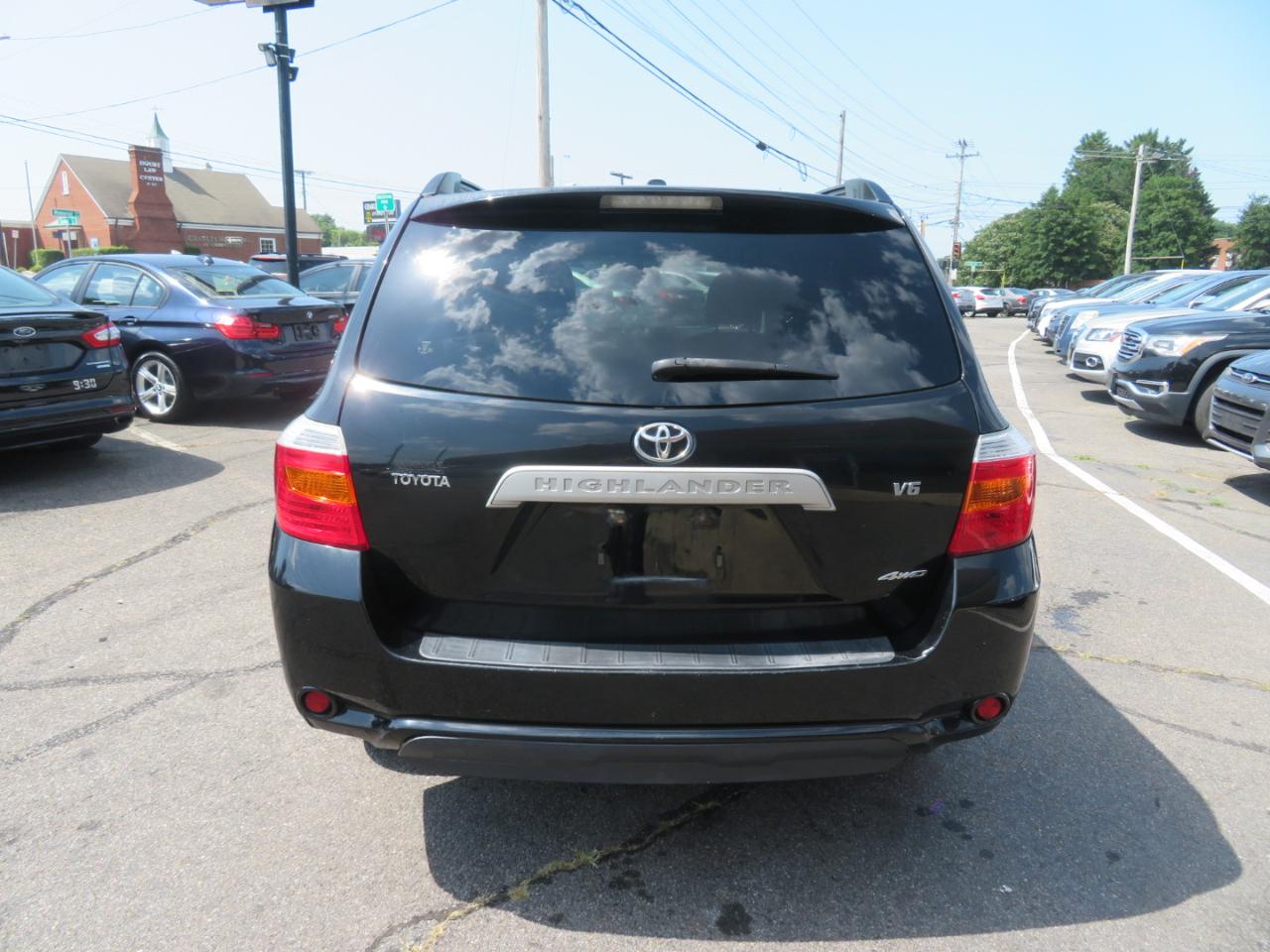 Toyota Highlander Base 4WD 2009