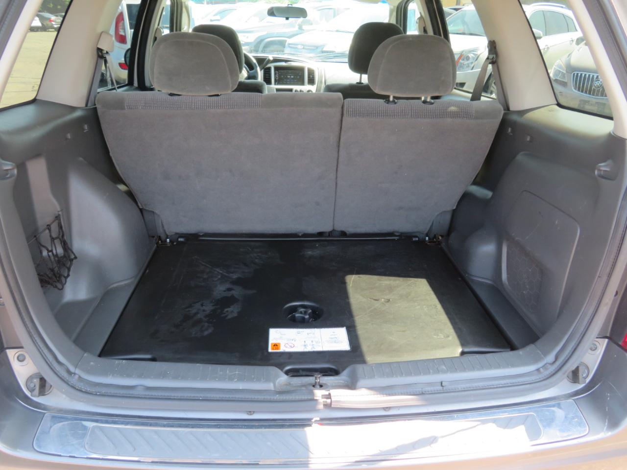 Mazda Tribute LX 4WD 2003