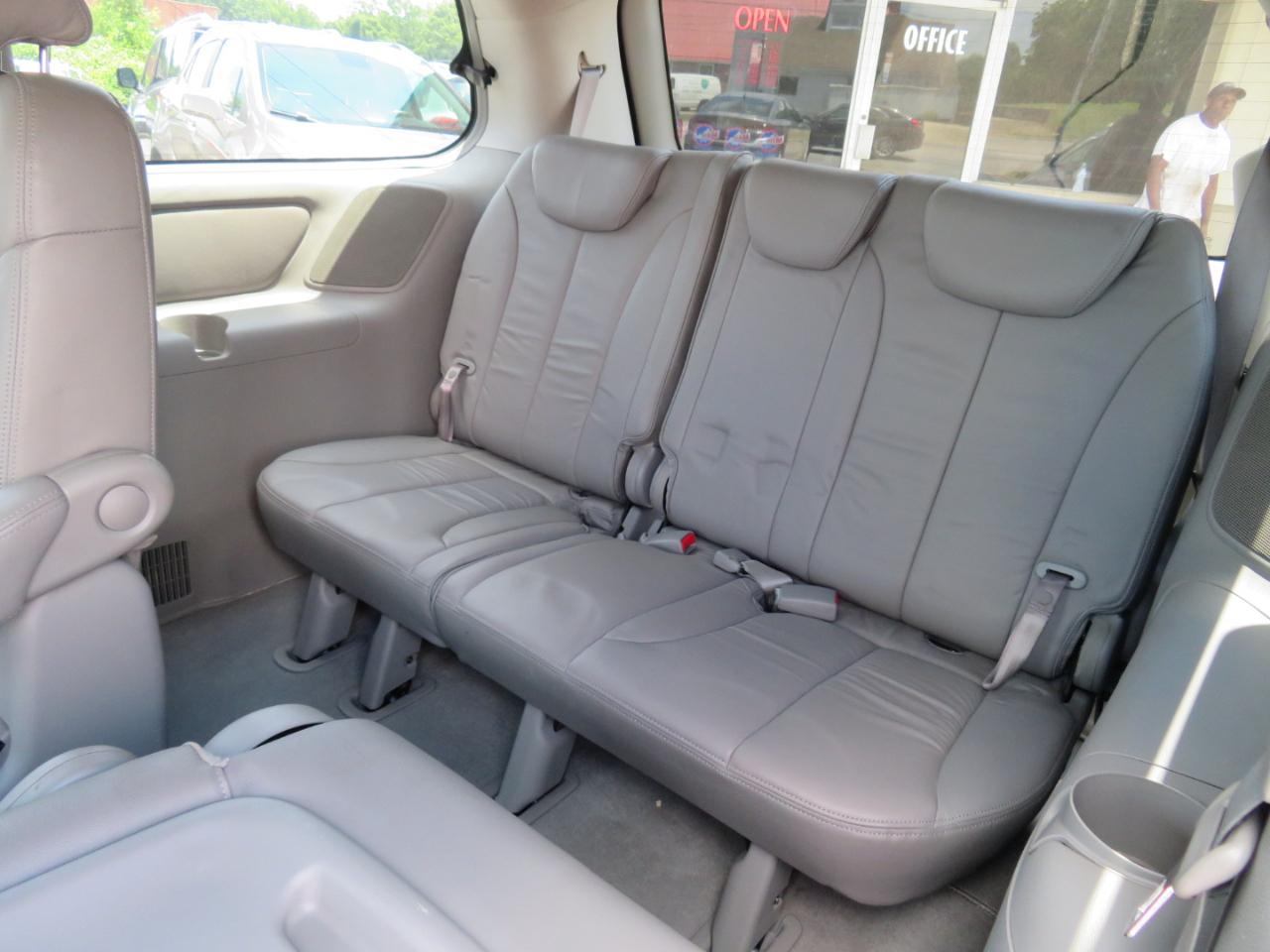 Hyundai Entourage Limited 2007