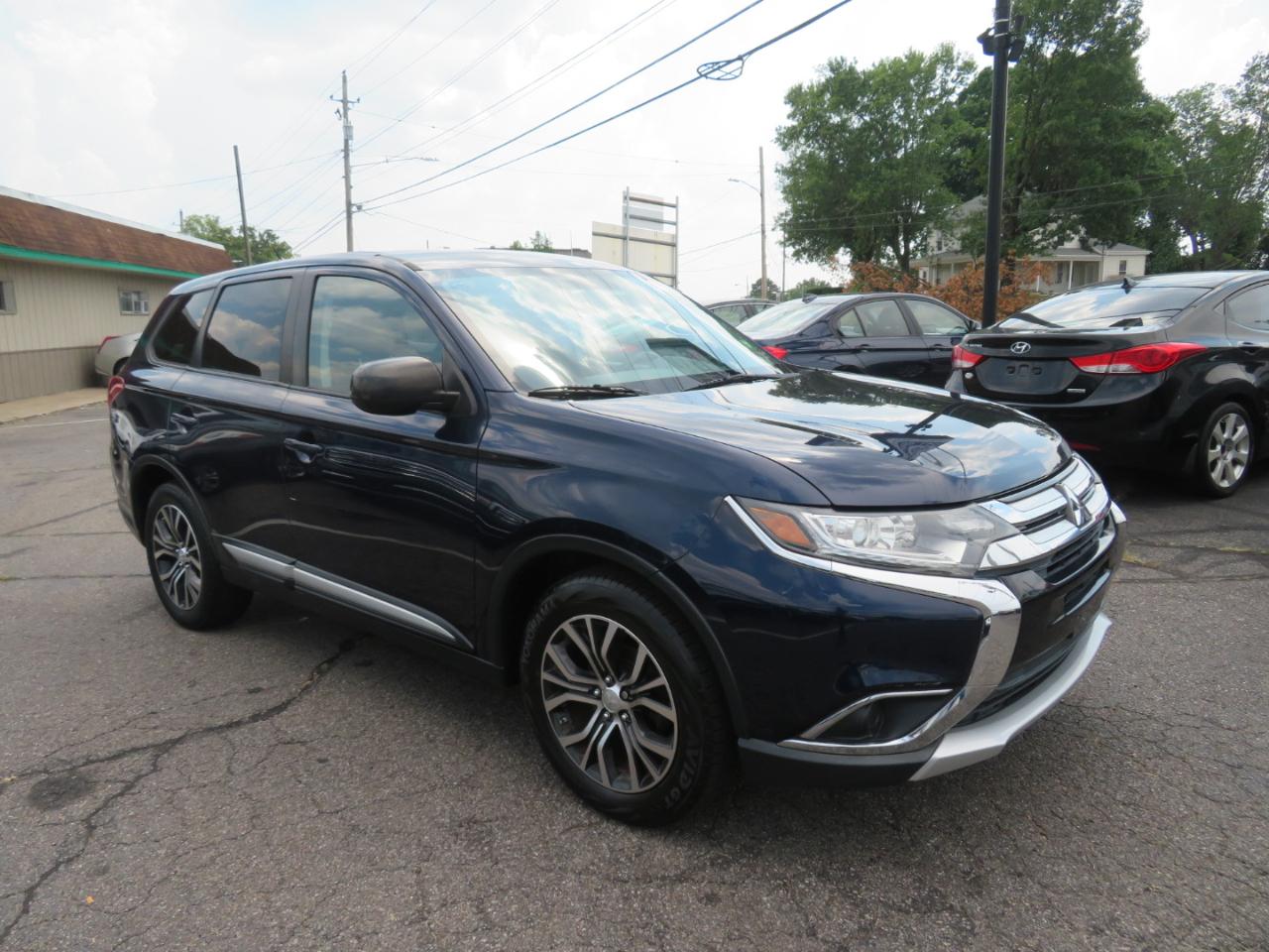 Mitsubishi Outlander SE AWD 2016