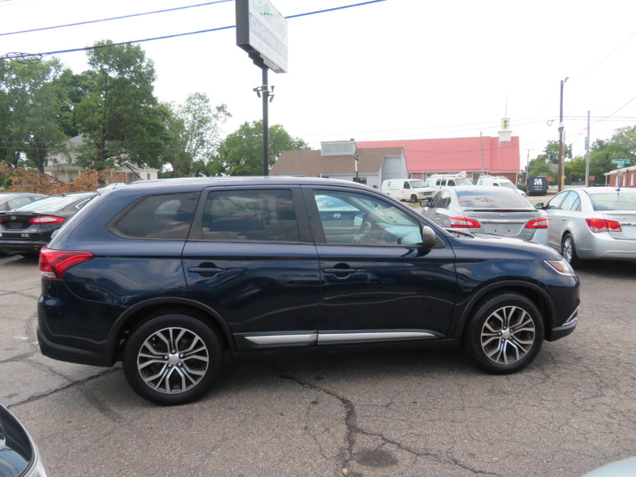Mitsubishi Outlander SE AWD 2016