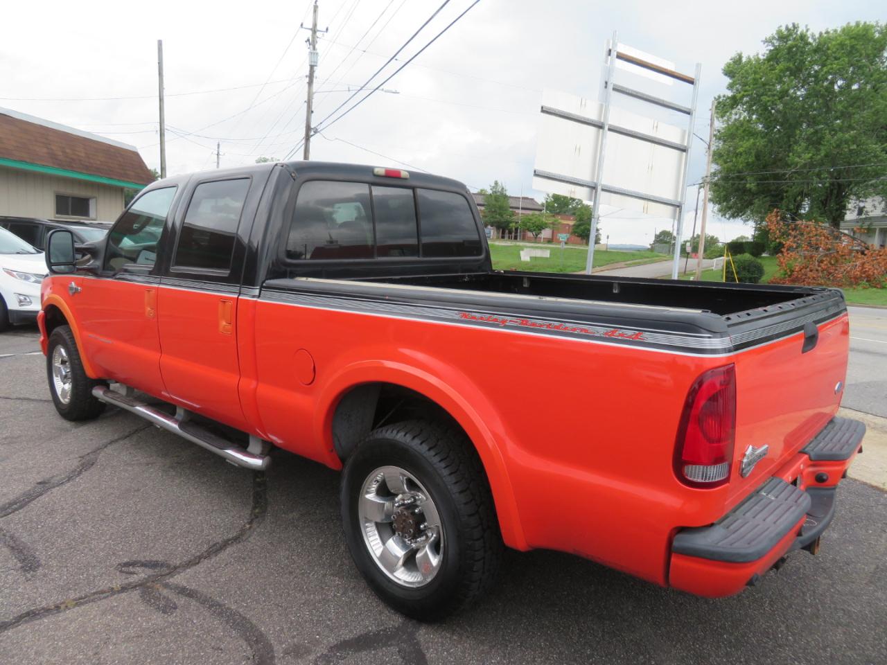 Ford F-250 SD Crew Cab Short Bed Harley Davidson 2004