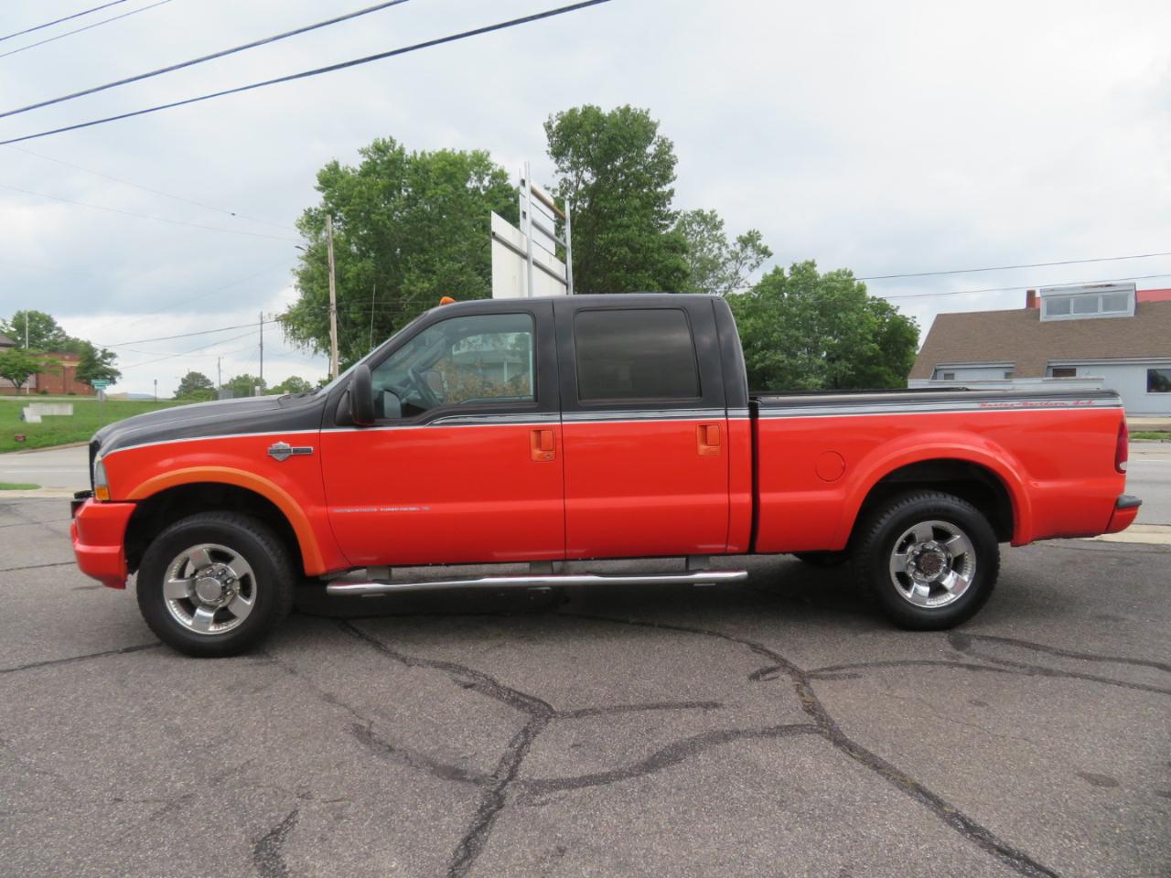 Ford F-250 SD Crew Cab Short Bed Harley Davidson 2004