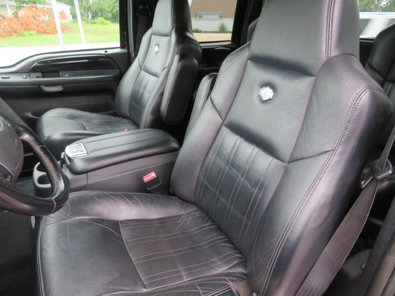 Ford F-250 SD Crew Cab Short Bed Harley Davidson 2004