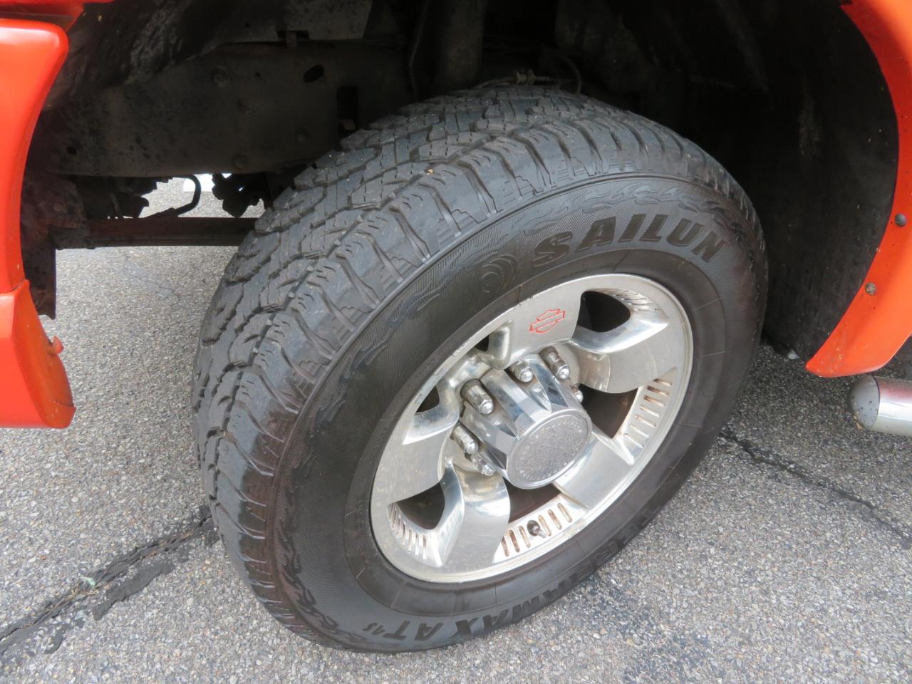 Ford F-250 SD Crew Cab Short Bed Harley Davidson 2004