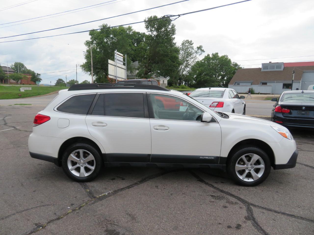 Subaru Outback 2.5i Limited 2014