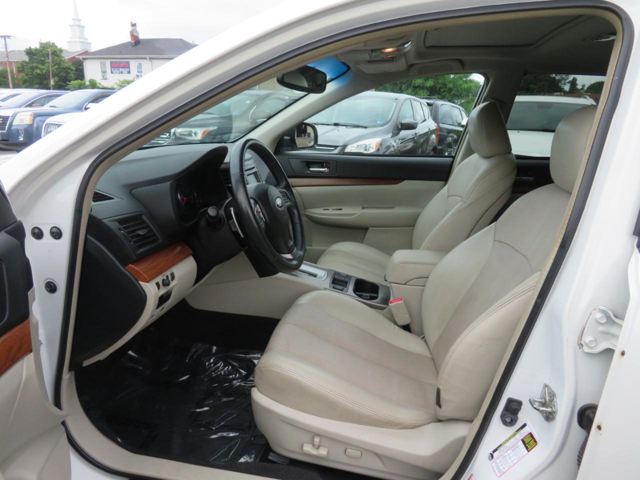 Subaru Outback 2.5i Limited 2014