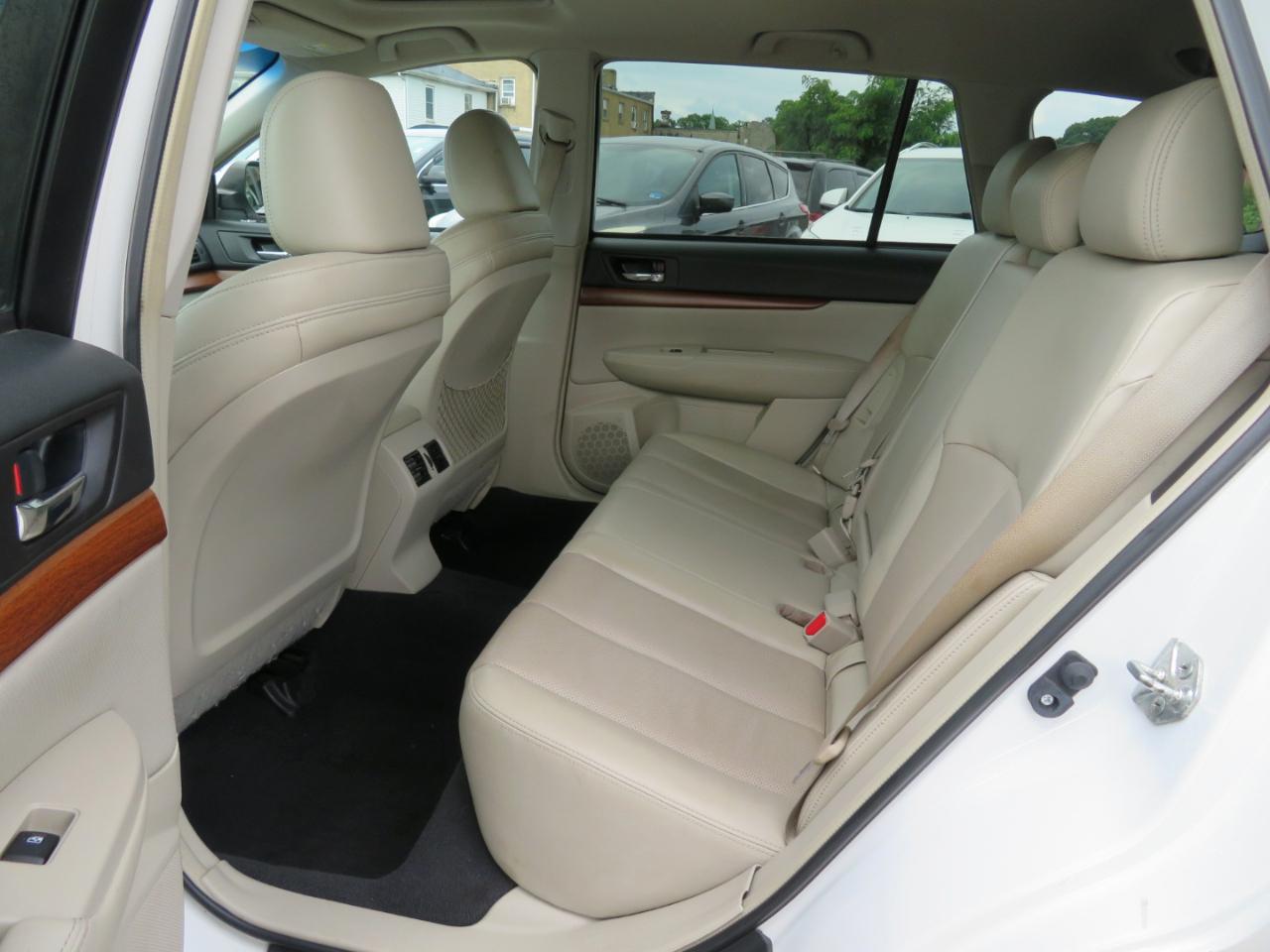 Subaru Outback 2.5i Limited 2014