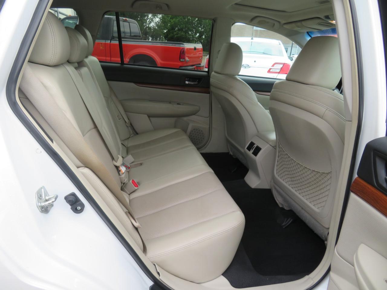 Subaru Outback 2.5i Limited 2014