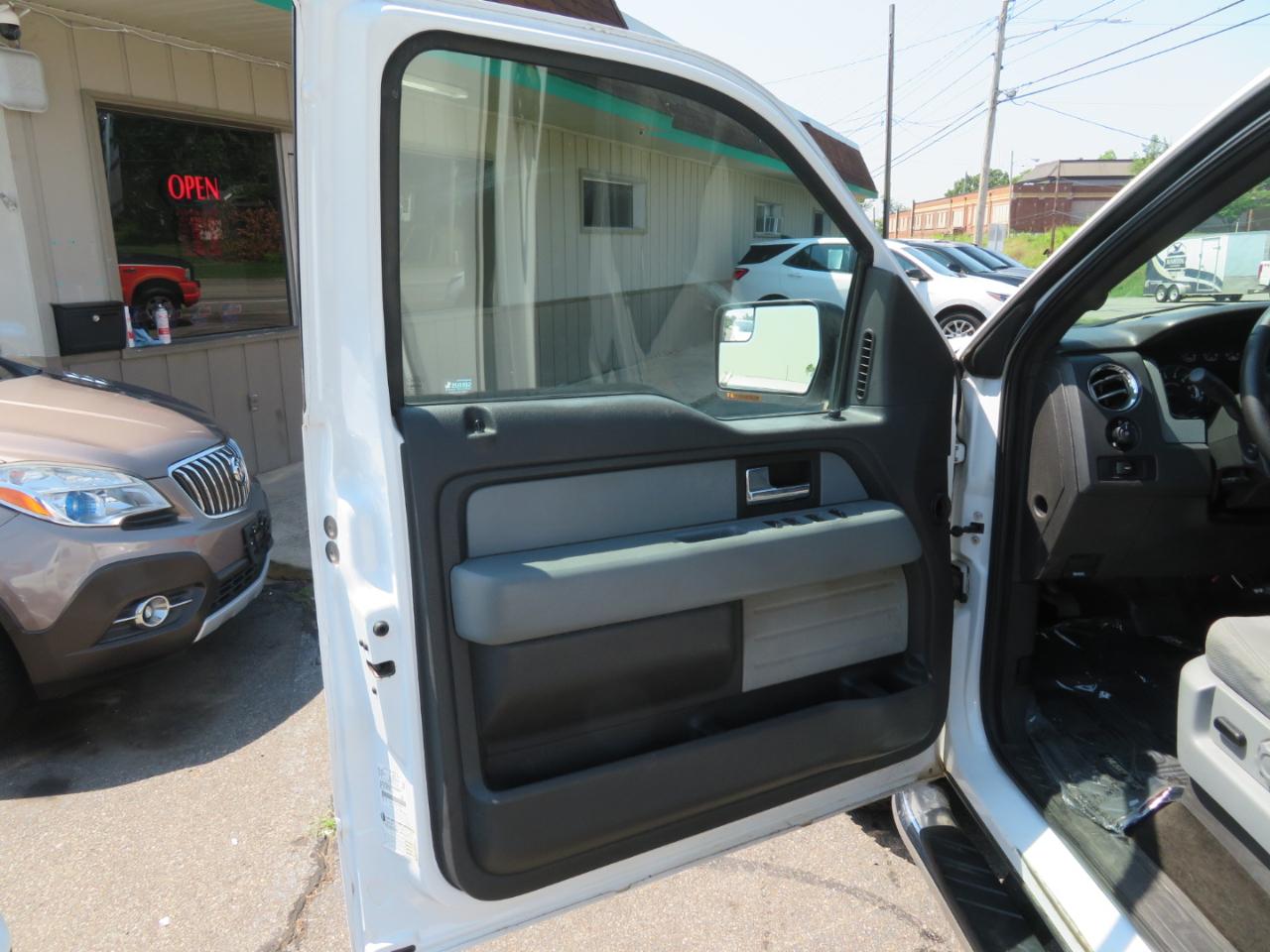 Ford F-150 XLT SuperCrew 5.5-ft. Bed 4WD 2013