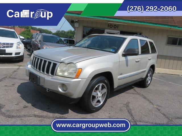 Gold 2006 Jeep Grand Cherokee SUV / Crossover Rear-Wheel Drive Automatic