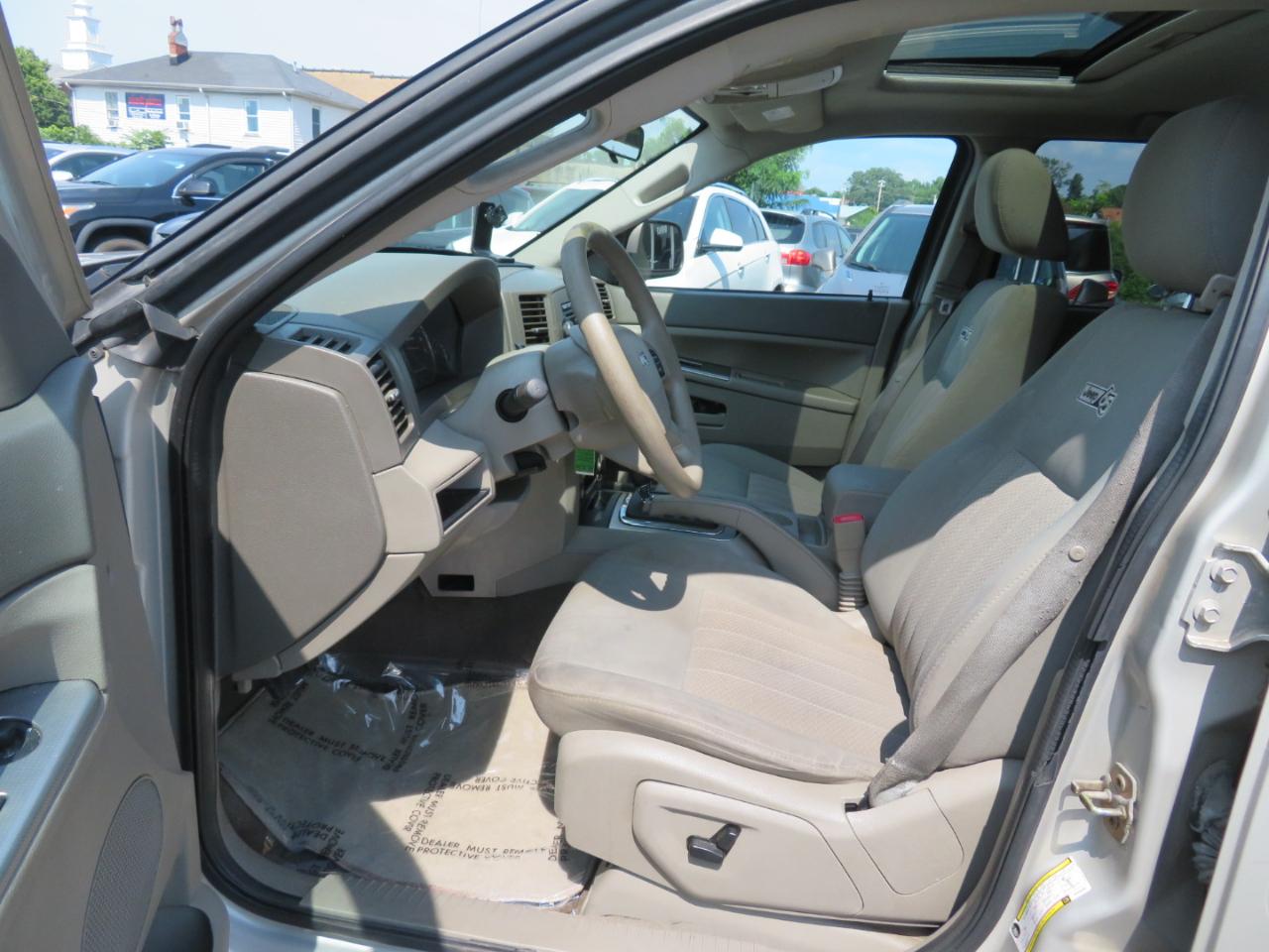 Jeep Grand Cherokee Laredo 2WD 2006