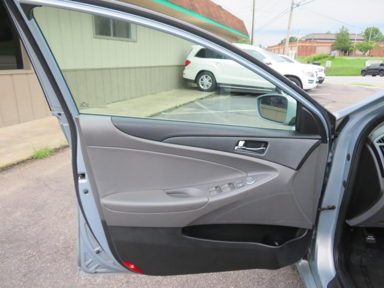 Hyundai Sonata GLS Auto 2011