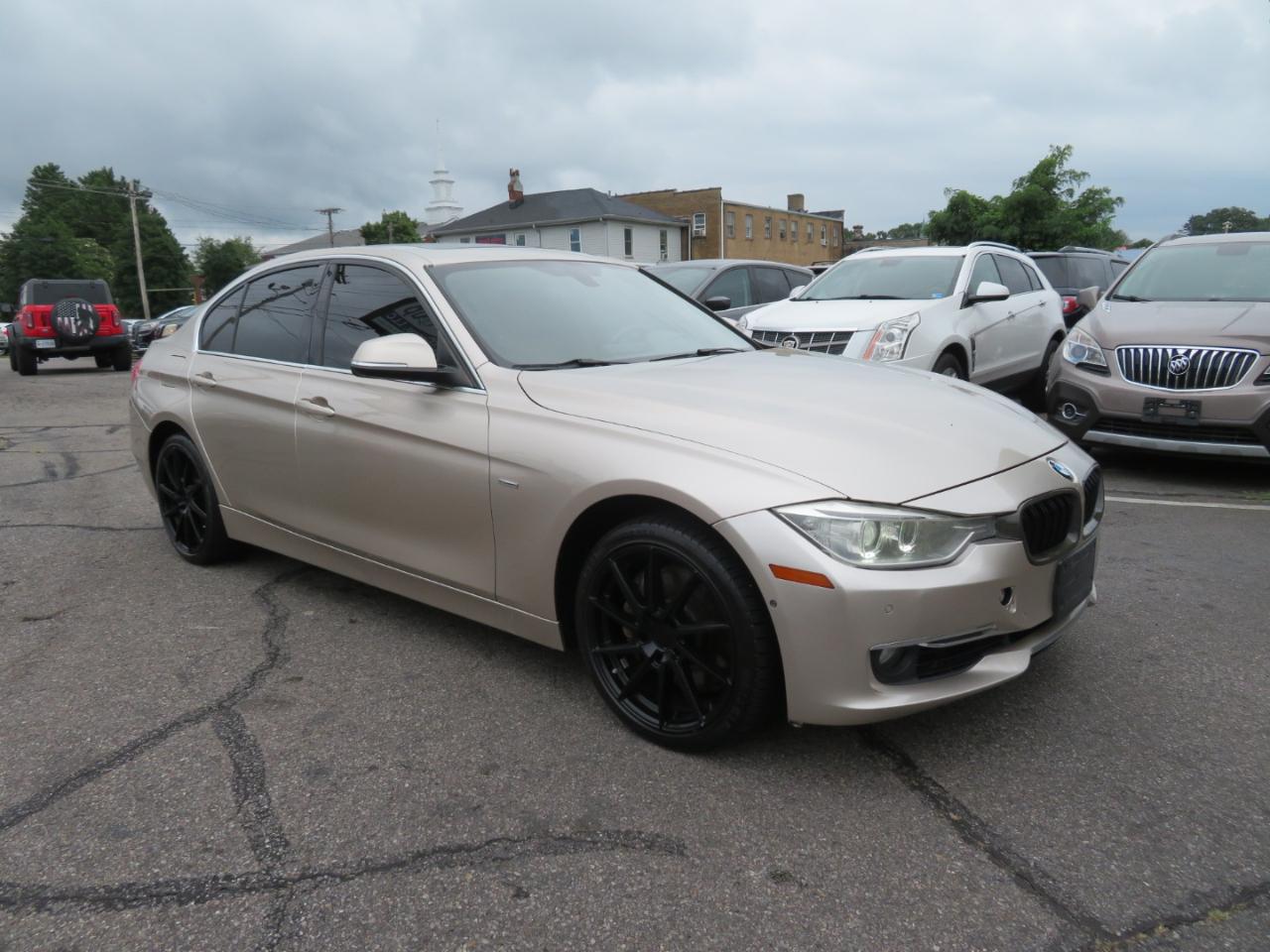BMW 3-Series 335i Sedan 2013