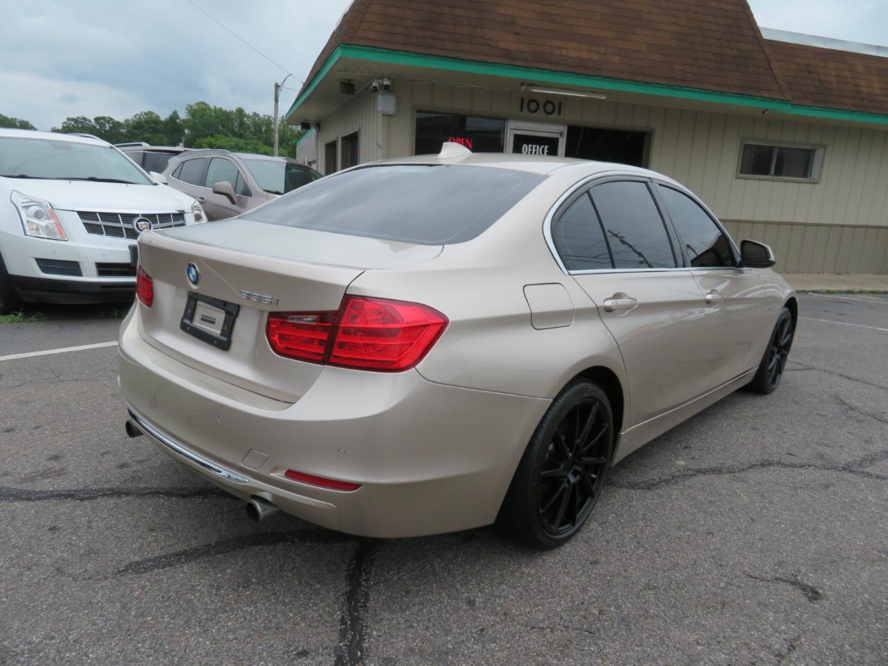 BMW 3-Series 335i Sedan 2013