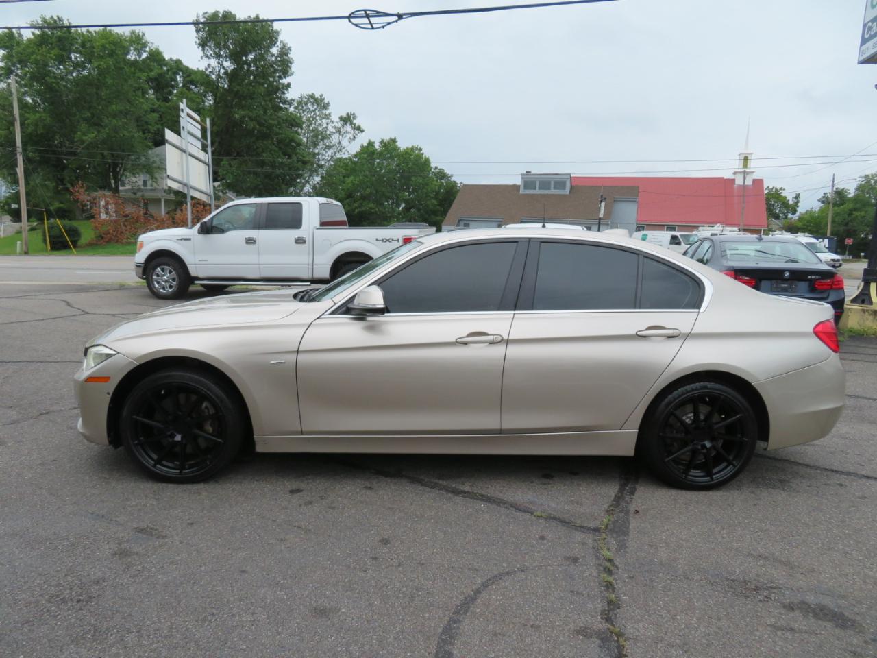 BMW 3-Series 335i Sedan 2013