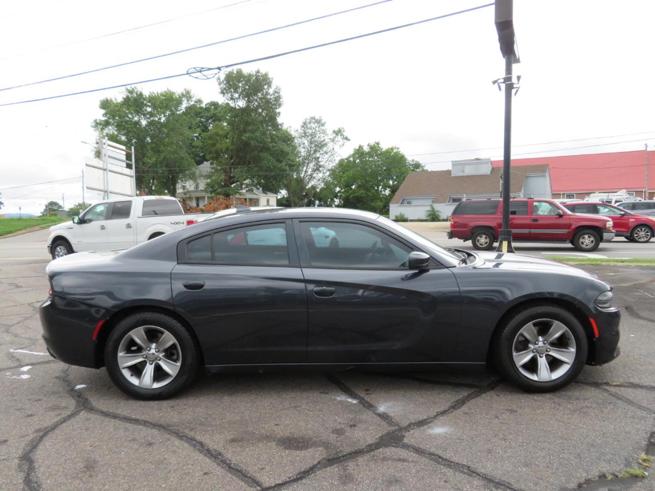 Dodge Charger SXT 2017
