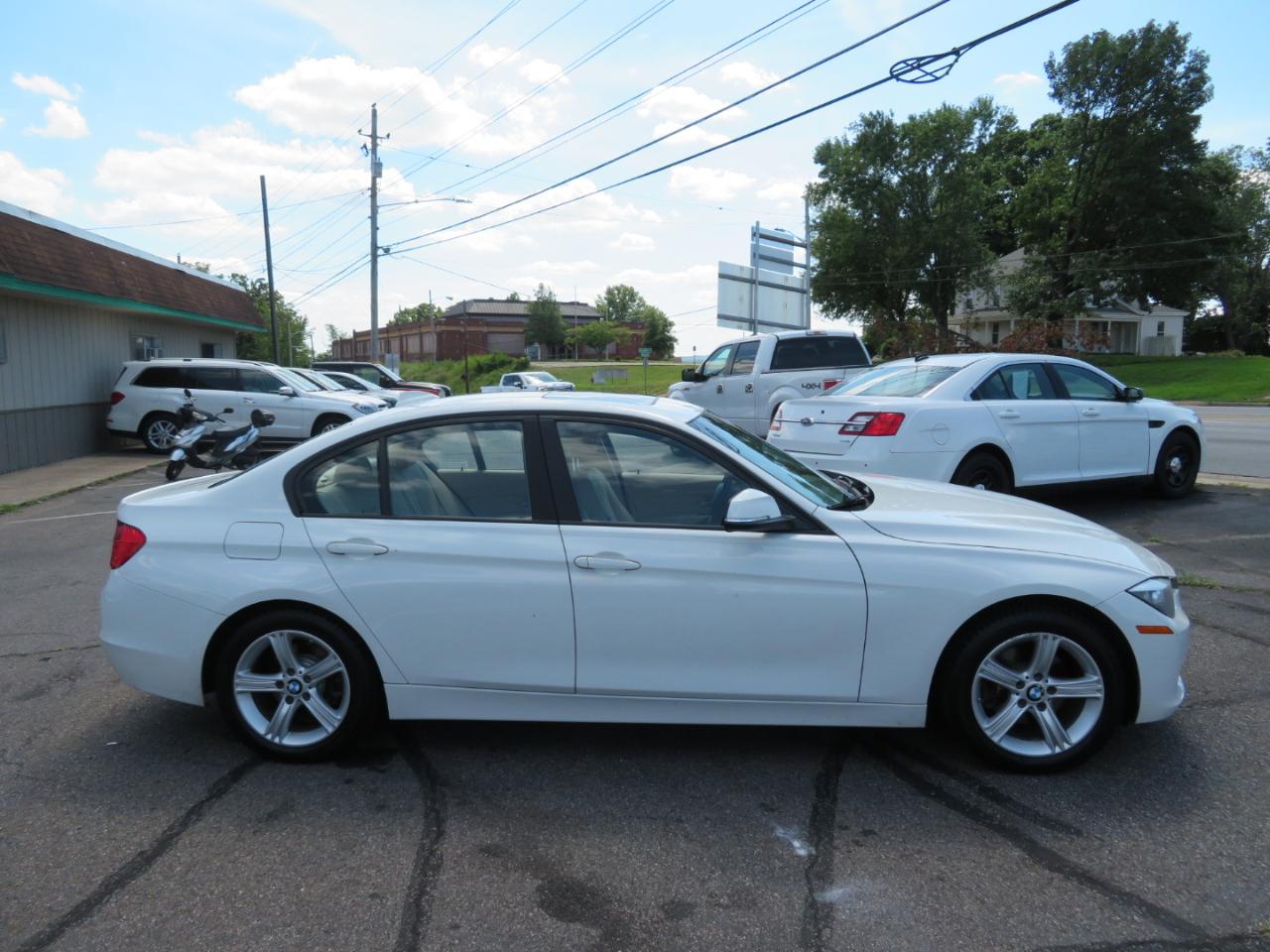 BMW 3-Series 320i xDrive 2014