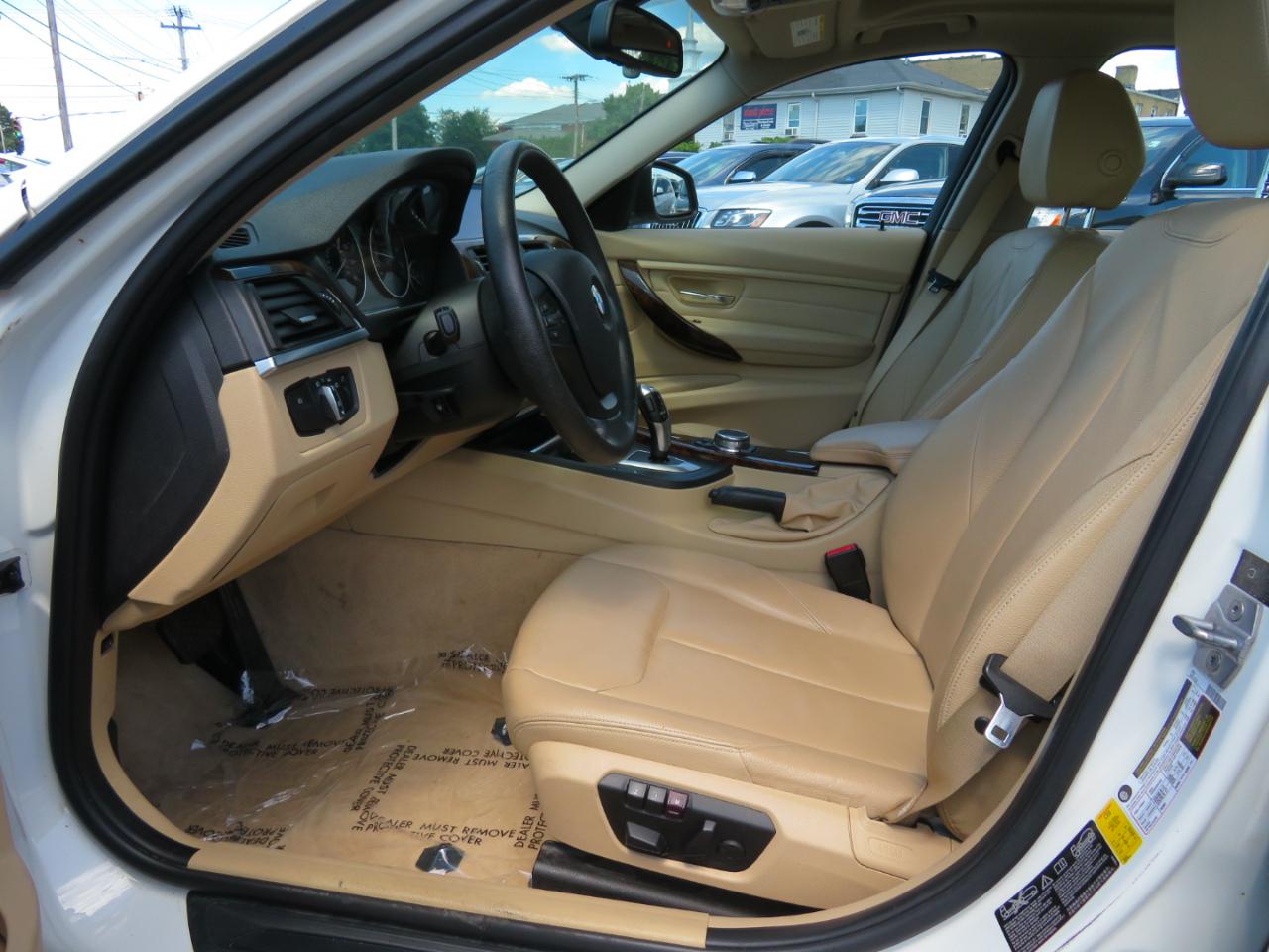 BMW 3-Series 320i xDrive 2014