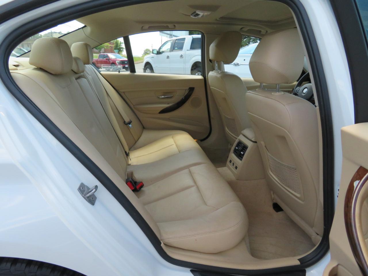 BMW 3-Series 320i xDrive 2014