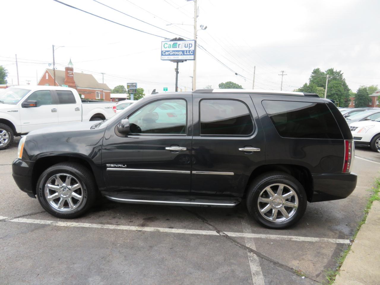 GMC Yukon Denali 4WD 2013