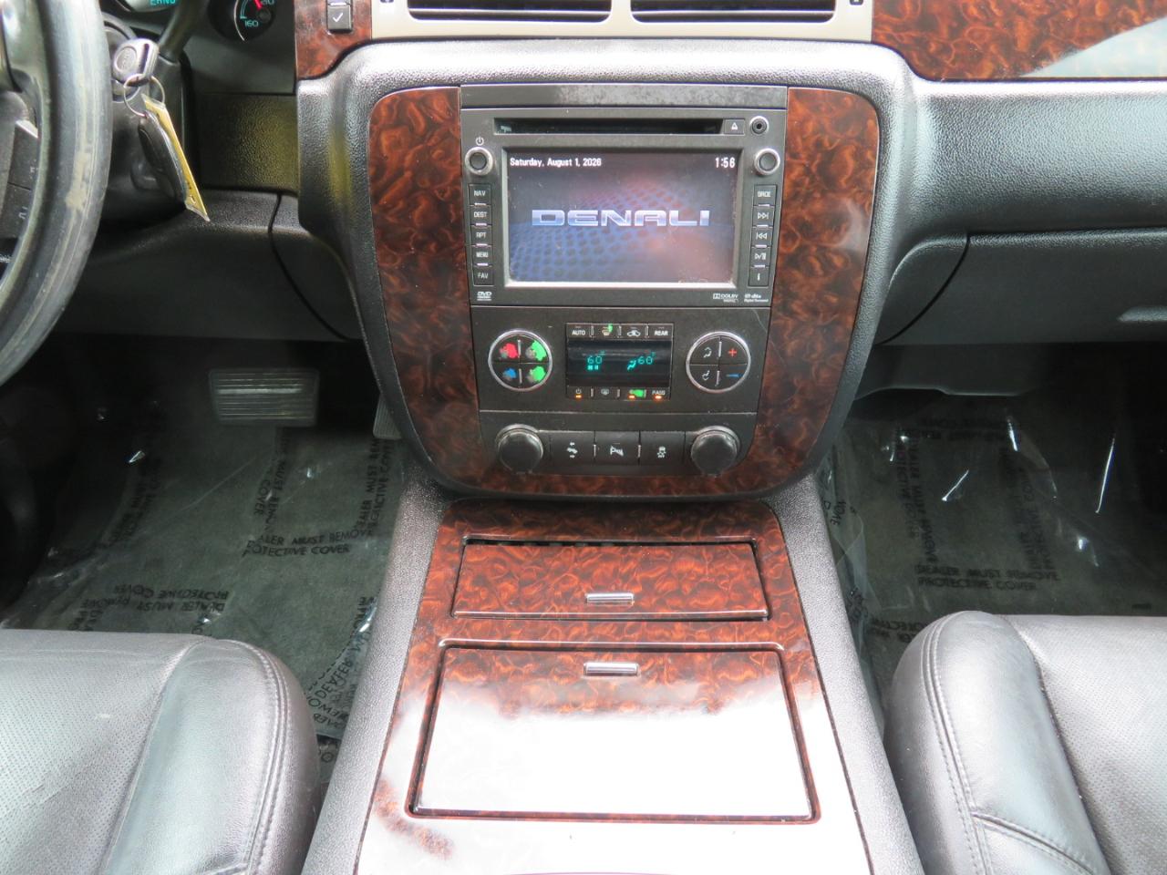 GMC Yukon Denali 4WD 2013