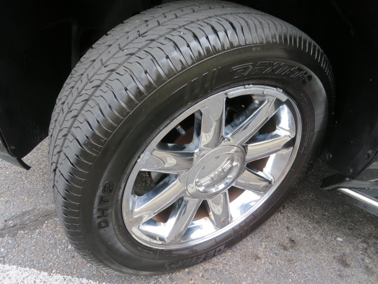 GMC Yukon Denali 4WD 2013