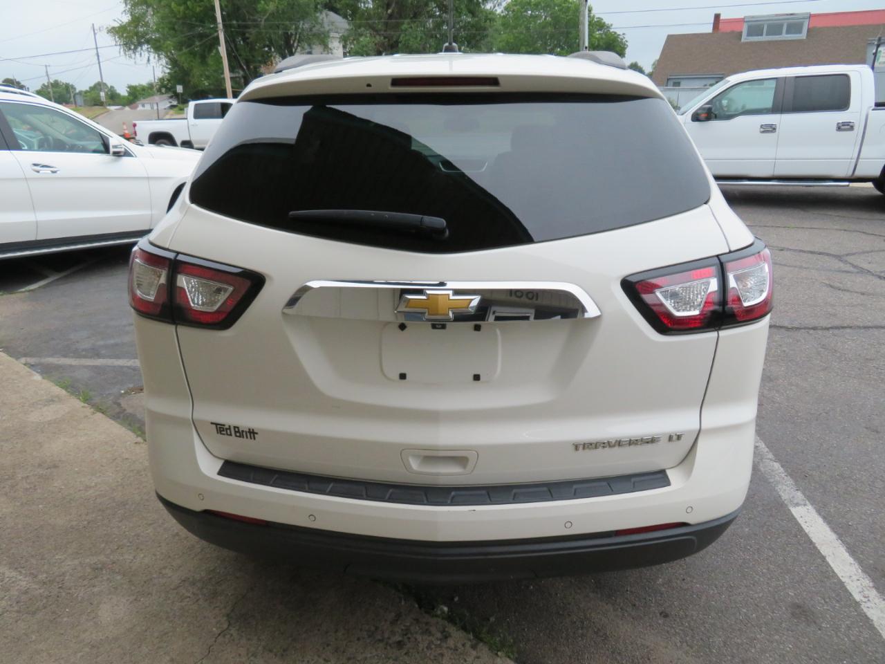 Chevrolet Traverse 1LT FWD 2013
