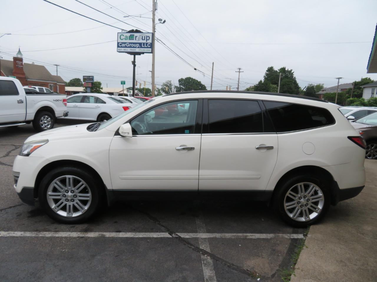 Chevrolet Traverse 1LT FWD 2013