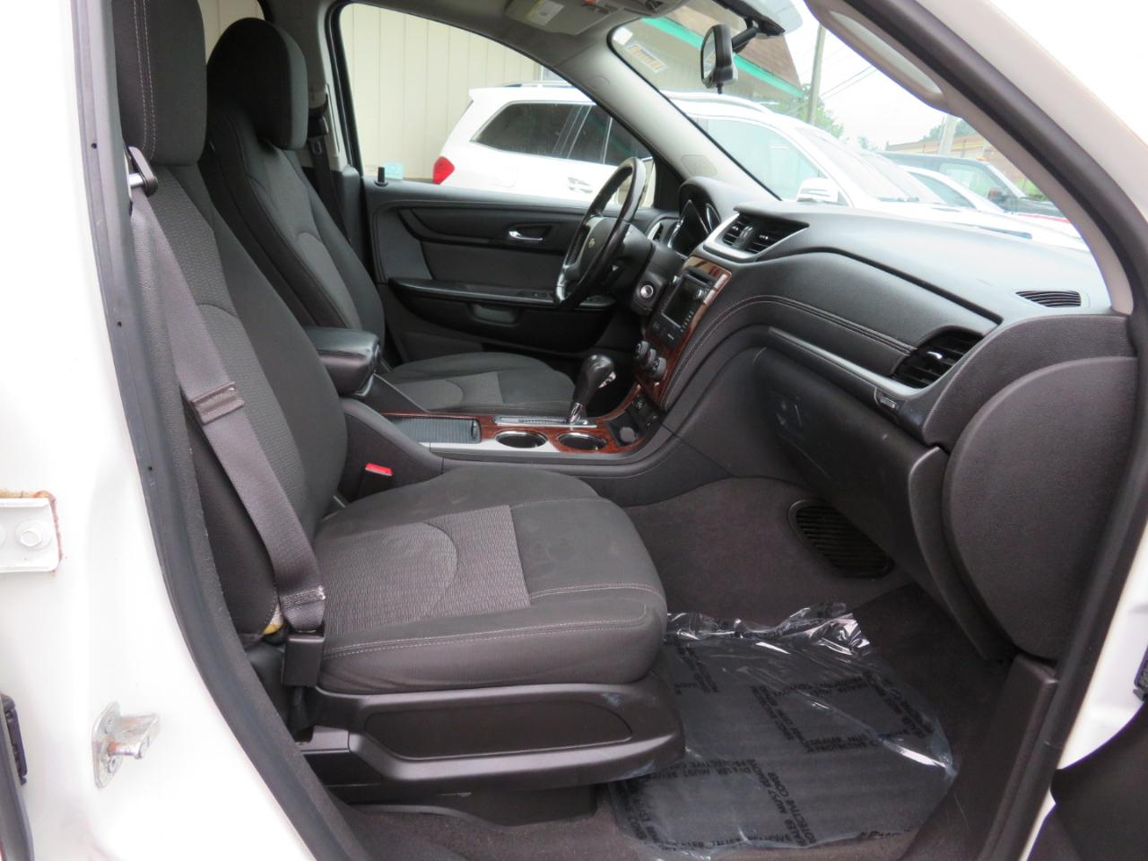 Chevrolet Traverse 1LT FWD 2013