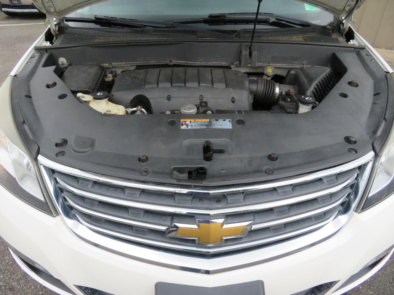 Chevrolet Traverse 1LT FWD 2013