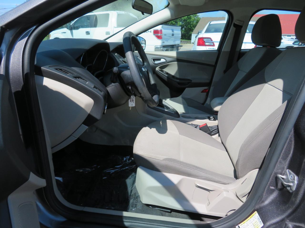 Ford Focus SE Hatch 2014