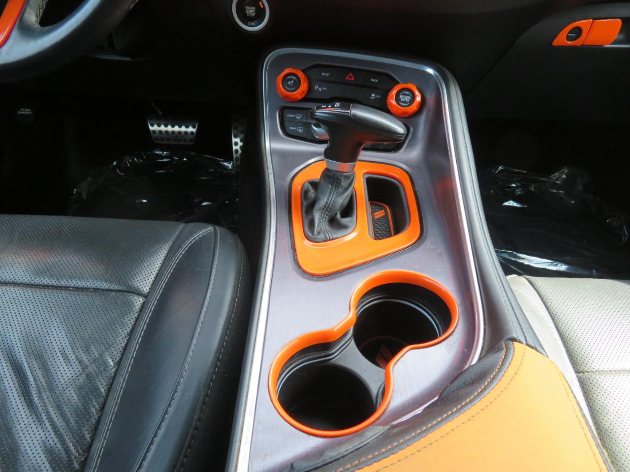 Dodge Challenger SXT Plus 2016